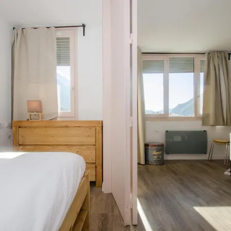 à Avec Vue Mont-blanc, Capacité 4 Personnes, Animaux Admis - Fr-1-343-157 Apartamento *